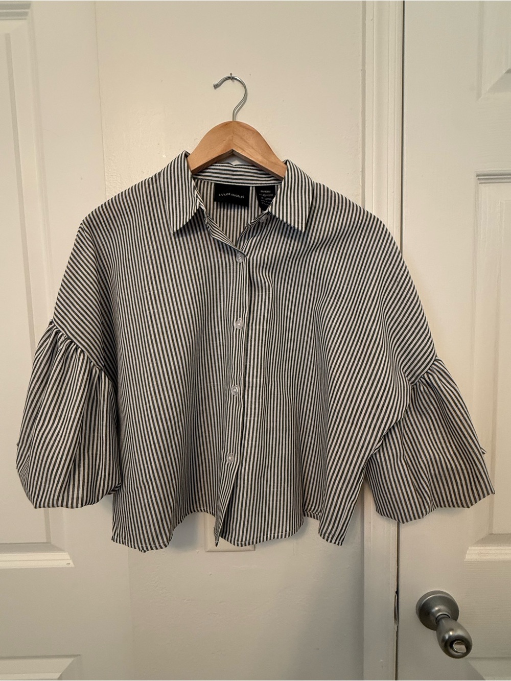 Striped Balloon-Sleeve Button-Up Blouse - Black & White